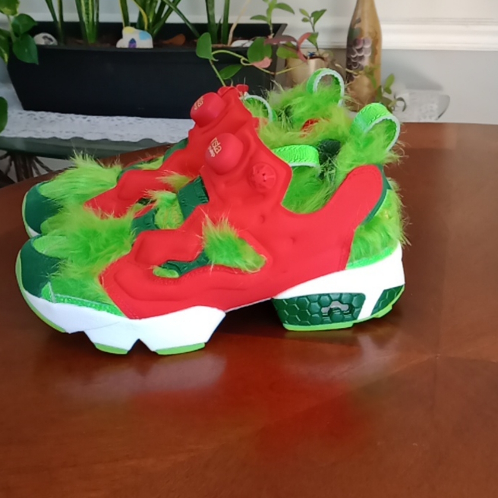 😳 crazy reebok pump shoes😲